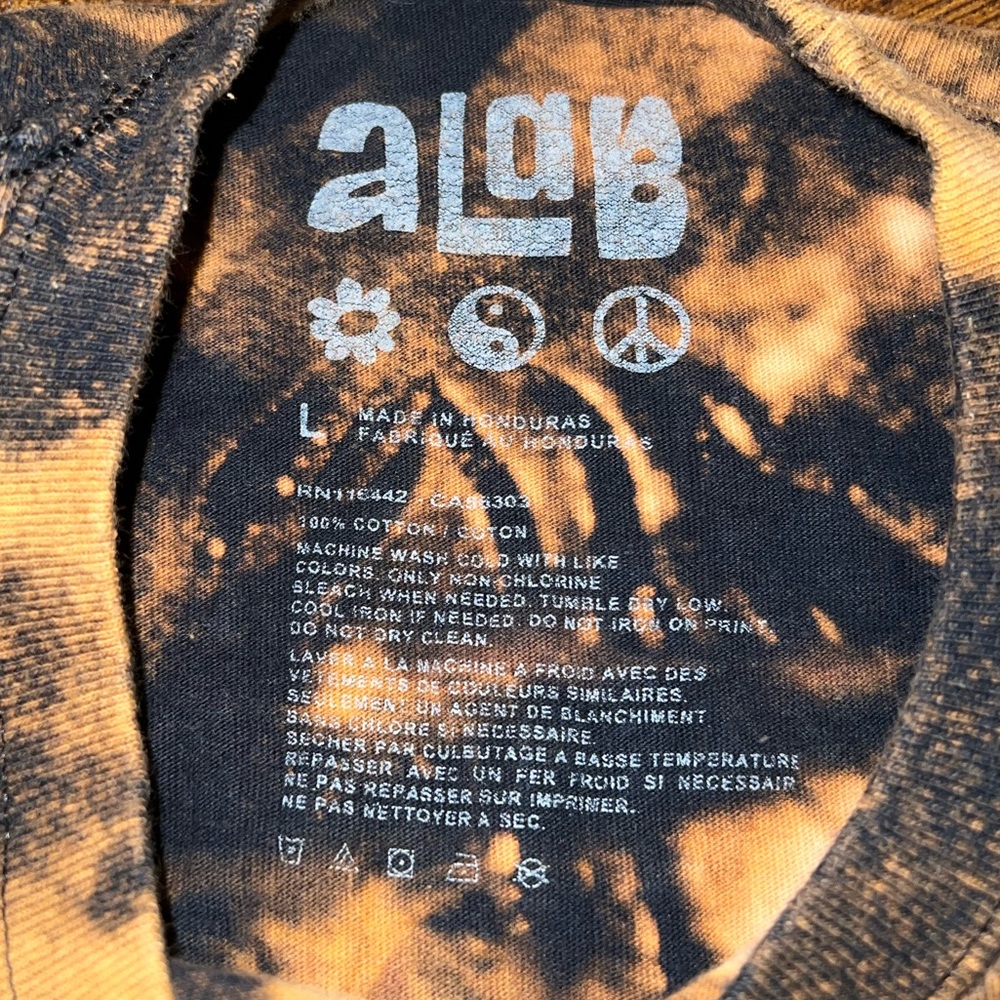 Zumiez Black Custom Acid Wash Magic Mushroom Graphic Grunge Hippie Shirt Size L - Picture 10 of 10